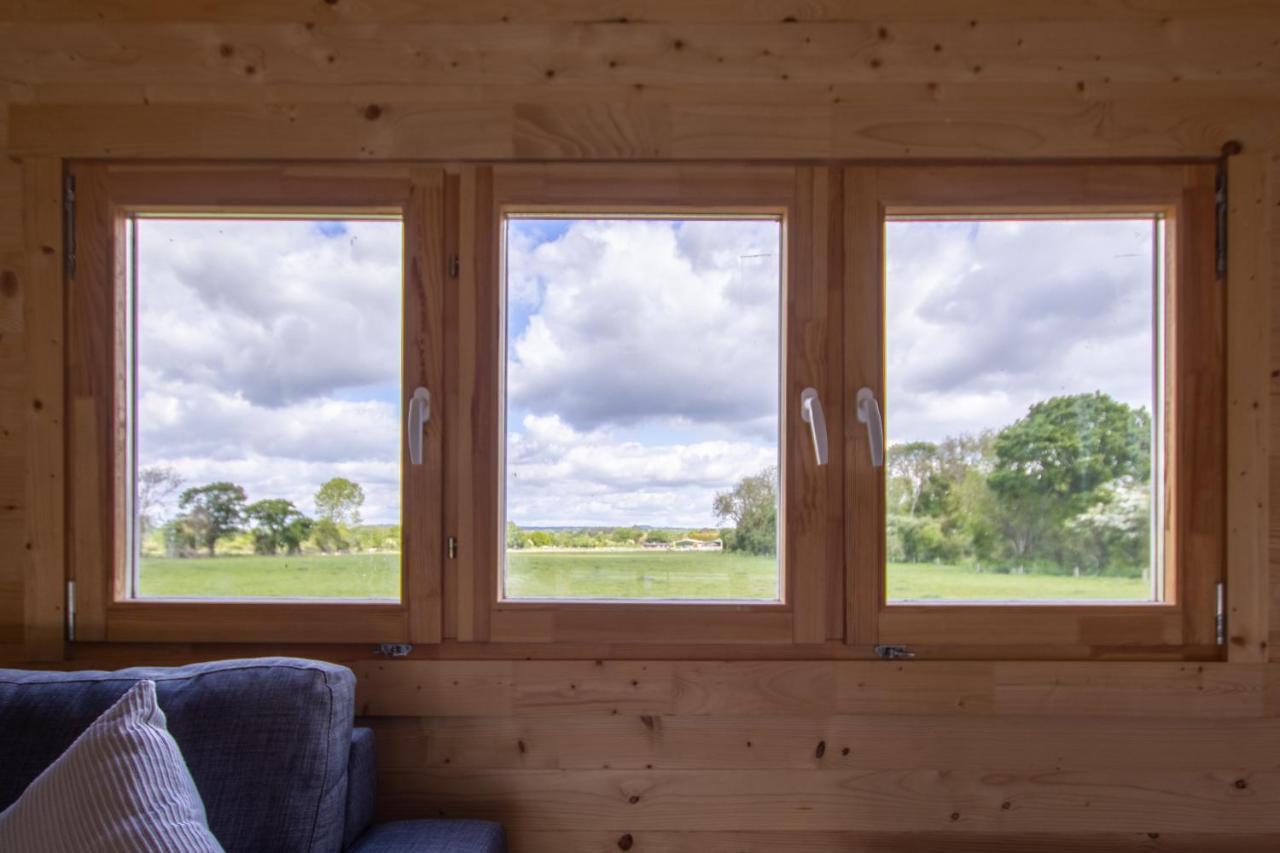 Choller Lake Lodges - Primrose Cabin With Private Hot Tub 阿伦德尔 外观 照片
