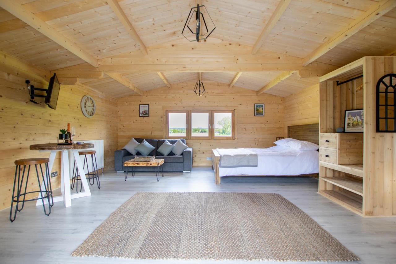 Choller Lake Lodges - Primrose Cabin With Private Hot Tub 阿伦德尔 外观 照片